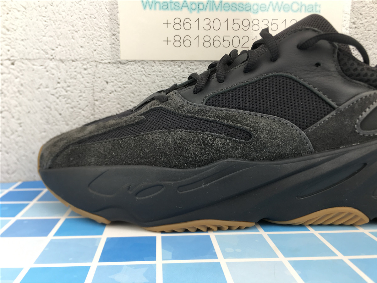 Yeezy Boost 700 Utility Black FV5304